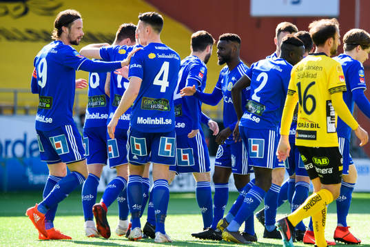 Sundsvalls spelare jublar
