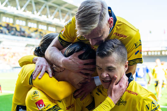 Elfsborgs spelare jublar