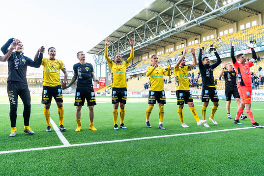 Elfsborgs spelare tackar publiken