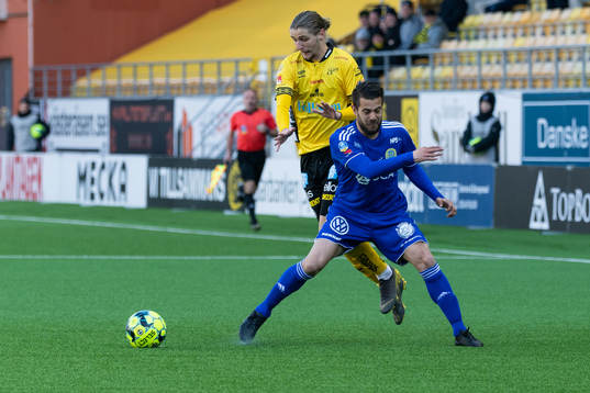 Sundsvalls Carlos Gracia och Elfsborgs Pawel Cibicki