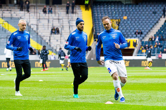 Sirius Niklas Busch Thor värmer upp