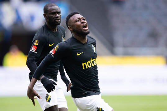 s Chinedu Ogbuke Obasi jublar