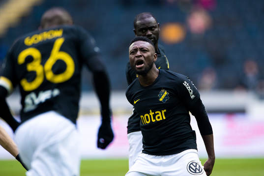 s Chinedu Ogbuke Obasi jublar