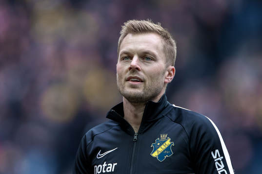 s Sebastian Larsson