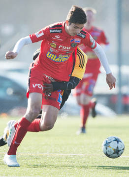 Vilket grepp han tar i matchen i juniorallsvenskan division