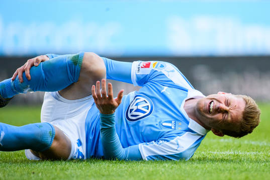 Malmö FFs Anders Christiansen har ont