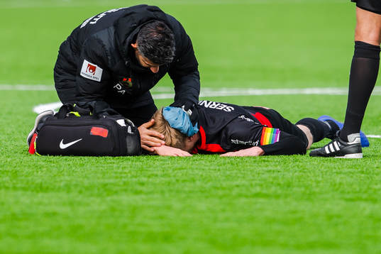 Brommapojkarnas Gustav Sandberg Magnusson får vård
