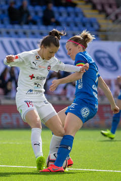 Rosengårds Iva Landeka och Eskilstunas Petra Johansson