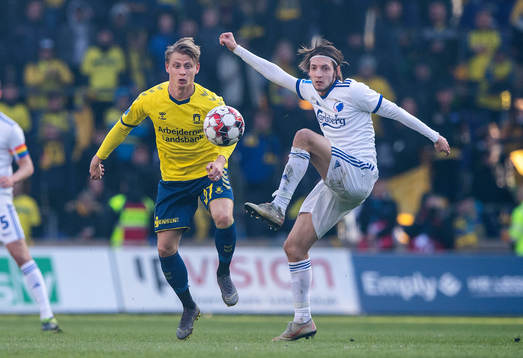 Bläddra bland fler bilder av Fotboll, Danska Ligan