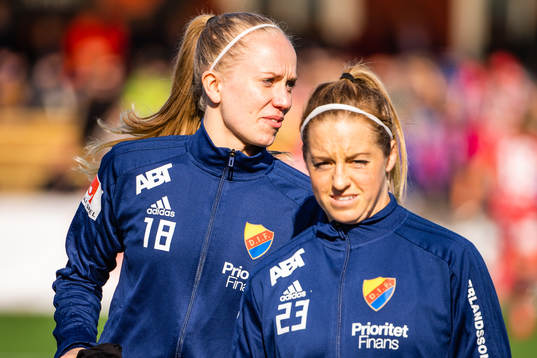 Djurgårdens Alexandra Lindberg och Stephanie Hana Malherbe