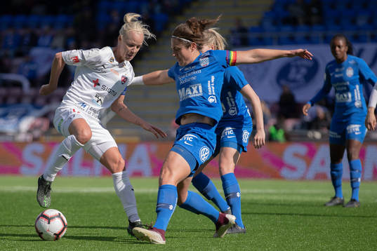 Rosengårds Caroline Seger och Eskilstunas Shannon Woeller