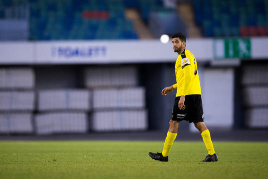 Frejs Pedro Ribeiro lämnar planen