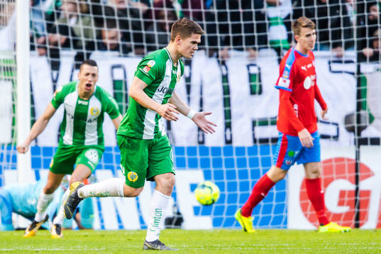 Hammarbys Vidar Örn Kjartansson jublar