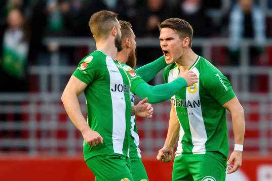 Hammarbys Vidar Örn Kjartansson jublar