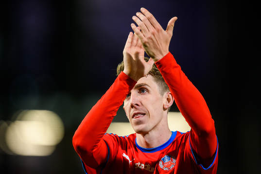 Helsingborgs Adam Eriksson tackar publiken