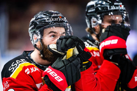Luleås Jack Connolly och Pontus Själin deppar