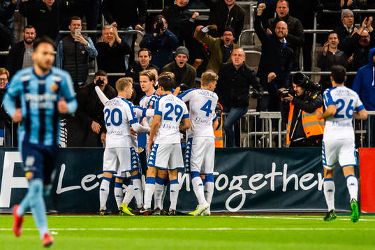 IFK Göteborgs spelare jublar