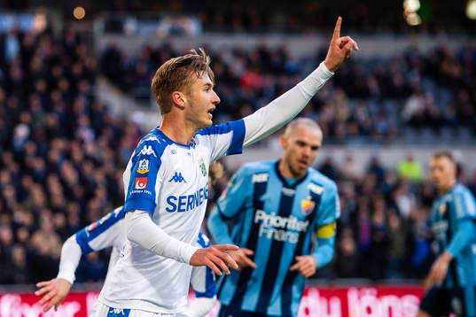 IFK Göteborgs Benjamin Nygren reagerar