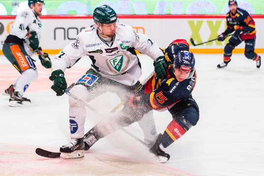 Färjestads Johan Ivarsson och Djurgårdens Jakob Lilja