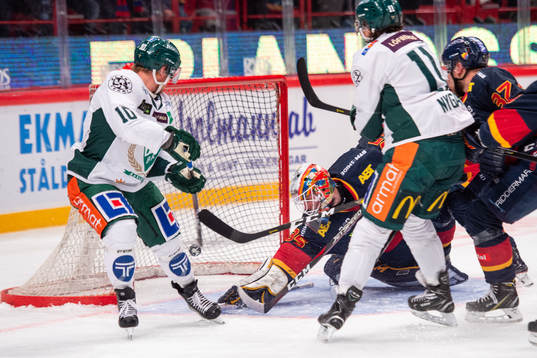 Färjestads Marcus Nilsson gör 0-3 bakom Djurgårdens