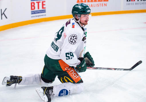 Färjestads Linus Johansson har ont