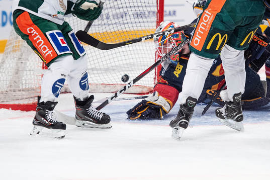 Färjestads Marcus Nilsson gör 0-3 bakom Djurgårdens