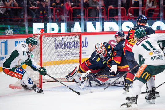 under semifinal 6 i SM-slutspelet i ishockey mellan