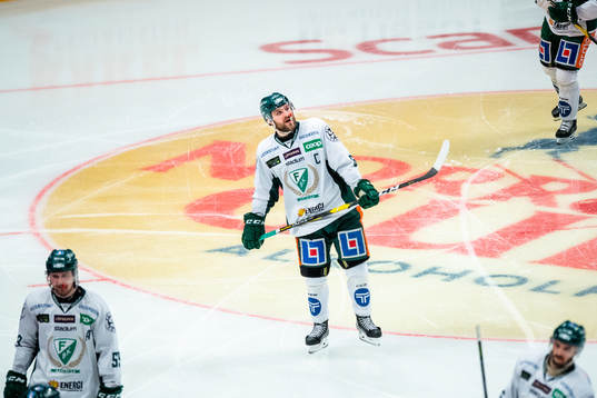 Färjestads Mikael Wikstrand deppar