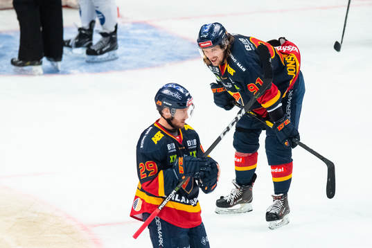 Djurgårdens Sebastian Strandberg och Axel Jonsson Fjällby