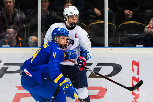 Sveriges Philip Broberg och USAs Jack Hughes