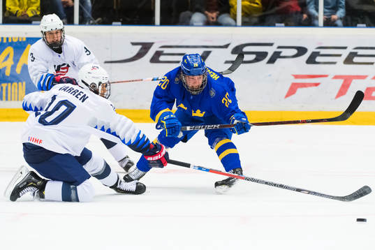 Sveriges Karl Henriksson närkamp med  USAs Marshall Warren