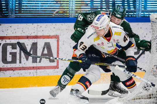 Djurgårdens Tom Nilsson och Färjestads Alexander Johansson