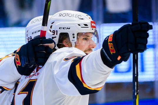 Djurgårdens Axel Jonsson Fjällby jublar