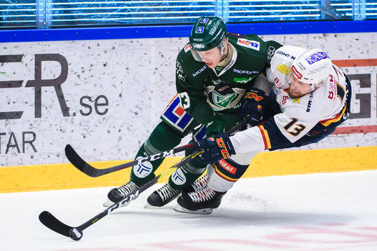 Färjestads Daniel Viksten och Djurgårdens Petteri Wirtanen