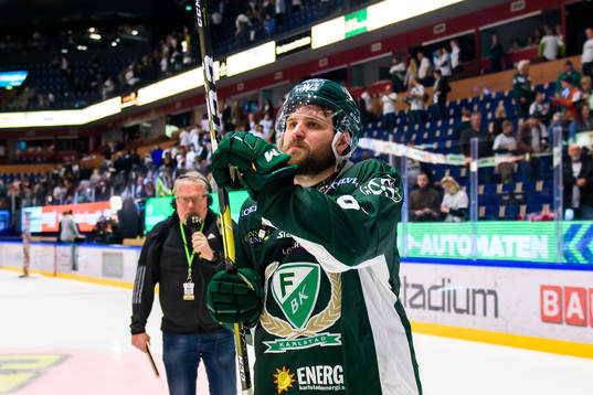 Färjestads Mikael Wikstrand deppar och tackar publiken