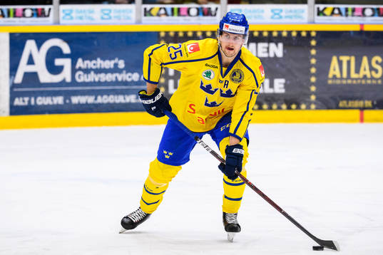 Philip Holm of Sweden
