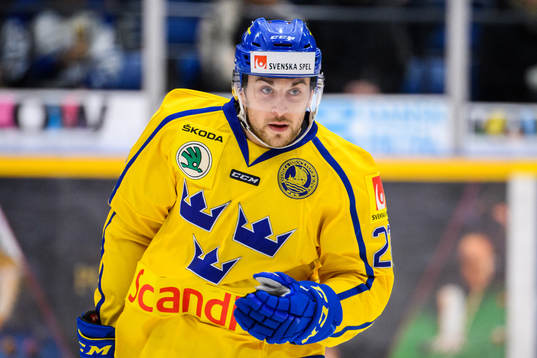 Jonathan Andersson of Sweden