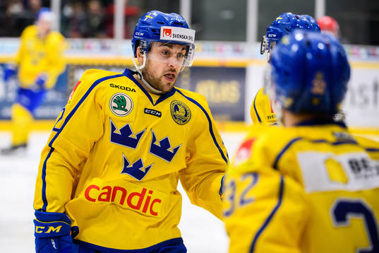 Jonathan Andersson of Sweden