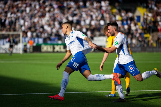 IFK Norrköpings Jordan Larsson jublar med Sead Haksabanovic
