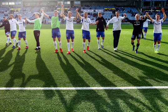 IFK Norrköpings spelare jublar