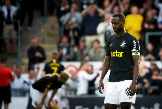 s Henok Goitom deppar vid Örebro 2-1 mål