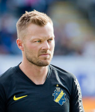 s Sebastian Larsson