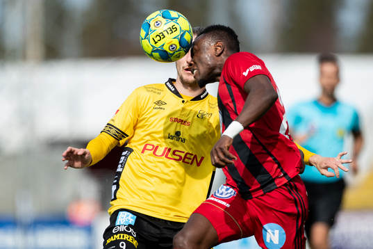 Elfsborgs Pawel Cibicki och Östersunds Samuel Laryea