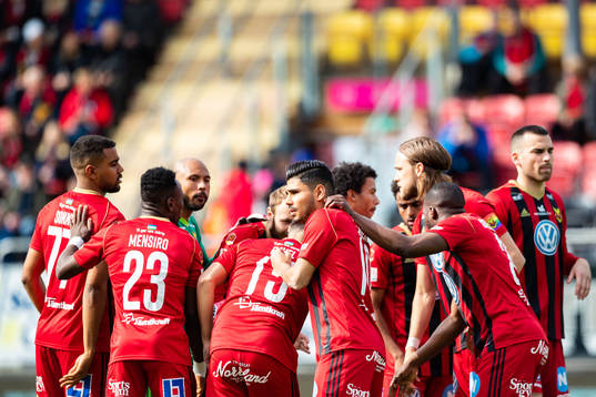 Östersunds Hosam Aiesh med laget