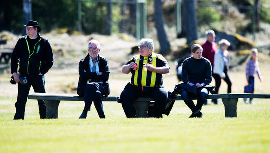 Bläddra bland fler bilder av Fotboll, Älmeboda/Linneryd - IFK Hässleholm