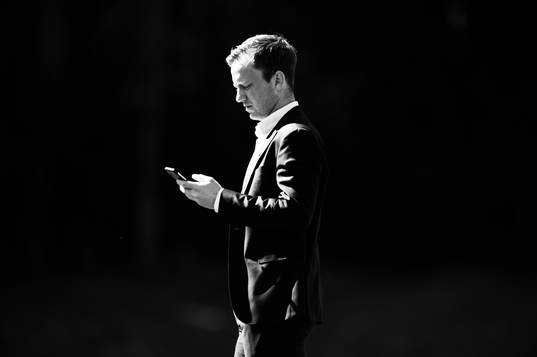 IFK Hässleholms tränare Jonas Jönsson i matchen i