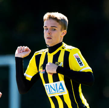 IFK Hässleholms Elliot Nilsson i matchen i division 2
