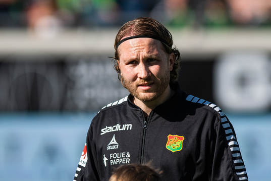 GAIS Emil Wahlström vid line up