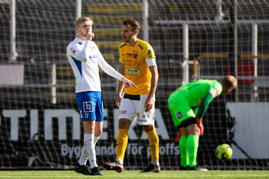 IFK Norrköpings Kalle Holmberg jublar