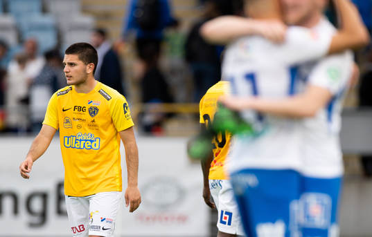 Falkenbergs Edi Sylisufaj deppar